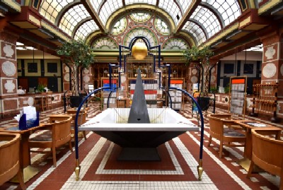 Legion Bank Rondocubist Design